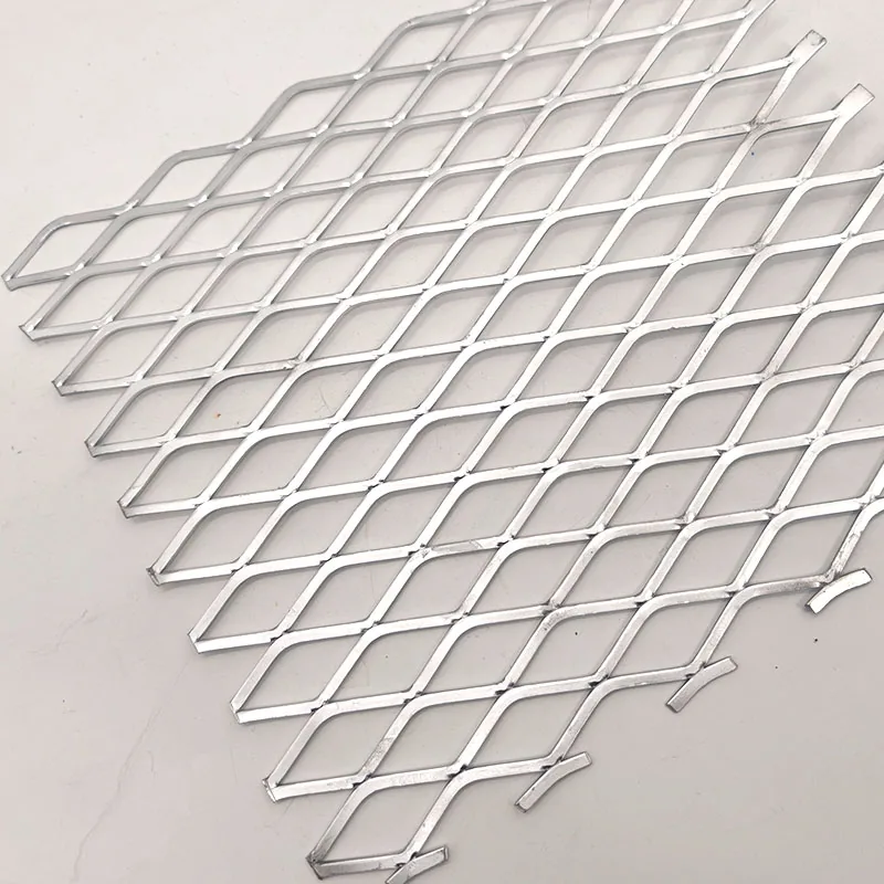 Custom galvanized expanded metal mesh panel with diamond pattern