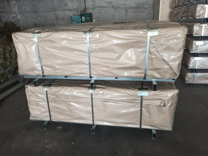 Expanded metal sheets packed with waterproof wrapping and steel frames for export