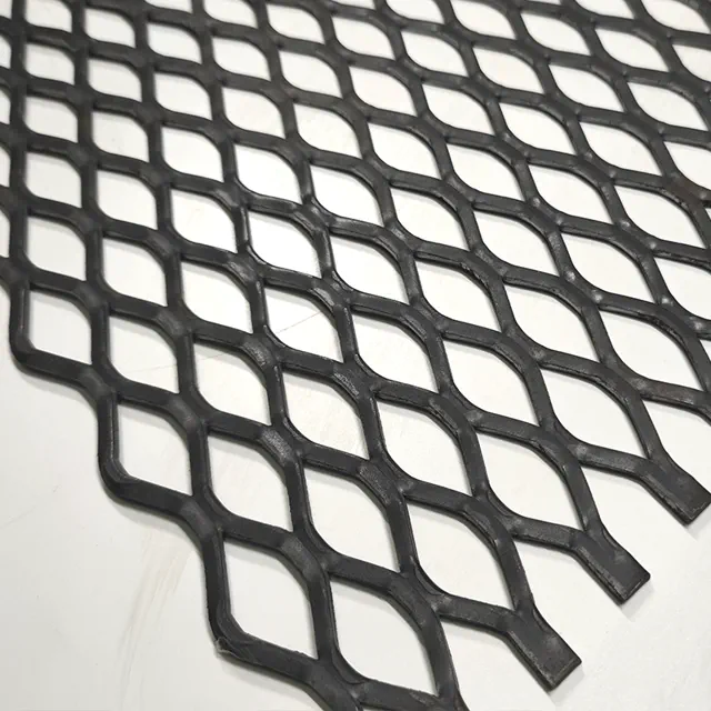 Flattened stainless steel expanded metal