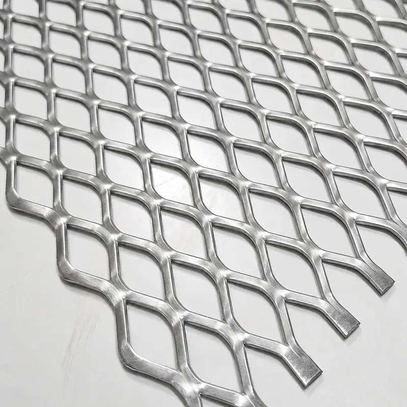Flattened stainless steel expanded metal